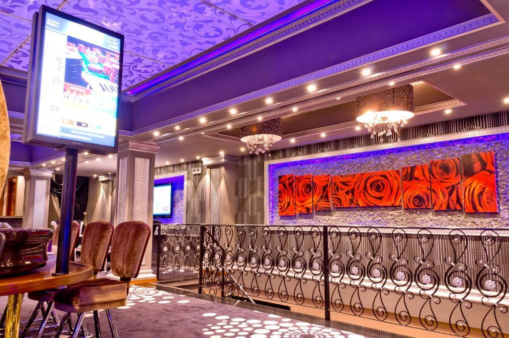 Savannah Hotel & Casino パラマリボ エクステリア 写真