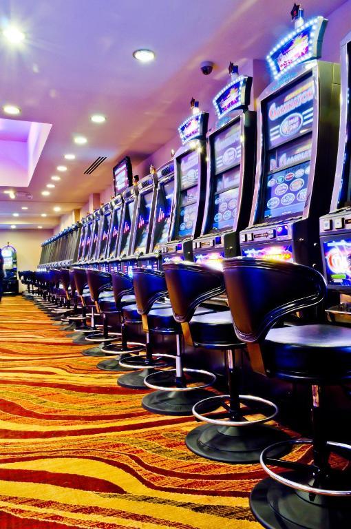 Savannah Hotel & Casino パラマリボ エクステリア 写真